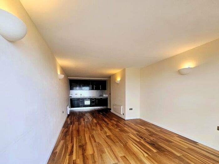 2 Bedroom Apartment To Rent In Whitehall Waterfront Riverside Way Leeds, LS1