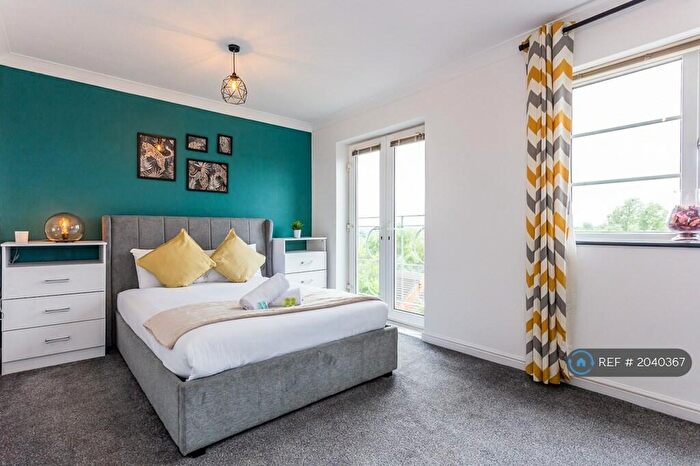 5 Bedroom Terraced House To Rent In Windmill Way, Windmill Way, Gateshead, Uk, NE8