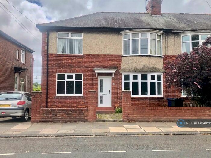 2 Bedroom Flat To Rent In Cornel Road, Newcastle Upon Tyne, NE7