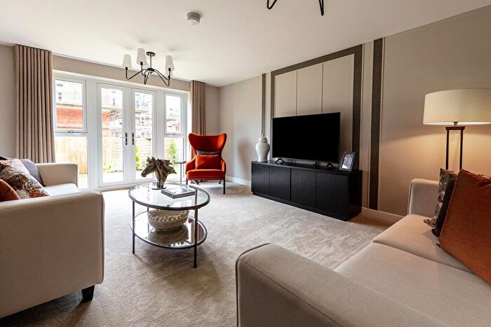 5 Bedroom Detached House For Sale In Broken Stone Road, Blackburn, Lancashire, BB3