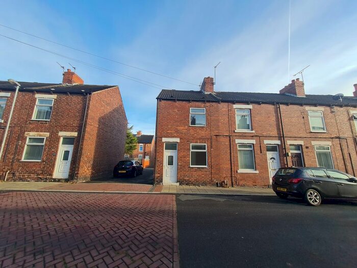 2 Bedroom Terraced House To Rent In Grafton Street, Castleford, WF10