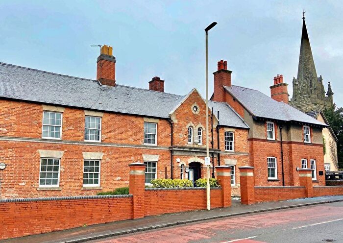 2 Bedroom Flat For Sale In Vicar Street, Sedgley, Dudley, DY3