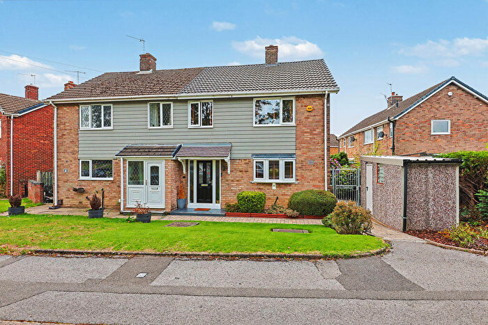 3 Bedroom Semi-Detached House For Sale In Quantock Way, Loundsley Green, Chesterfield, S40