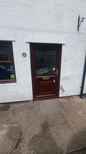3 Bedroom Terraced House To Rent In Duke Street, Wrexham, LL14