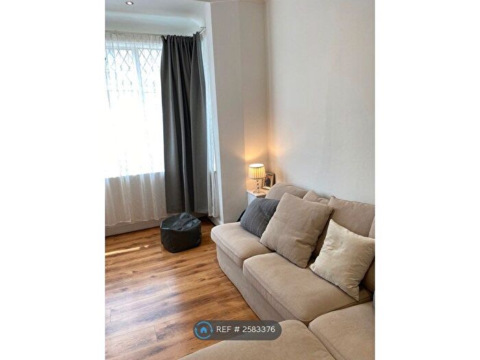 1 Bedroom Flat To Rent In London, London, N15