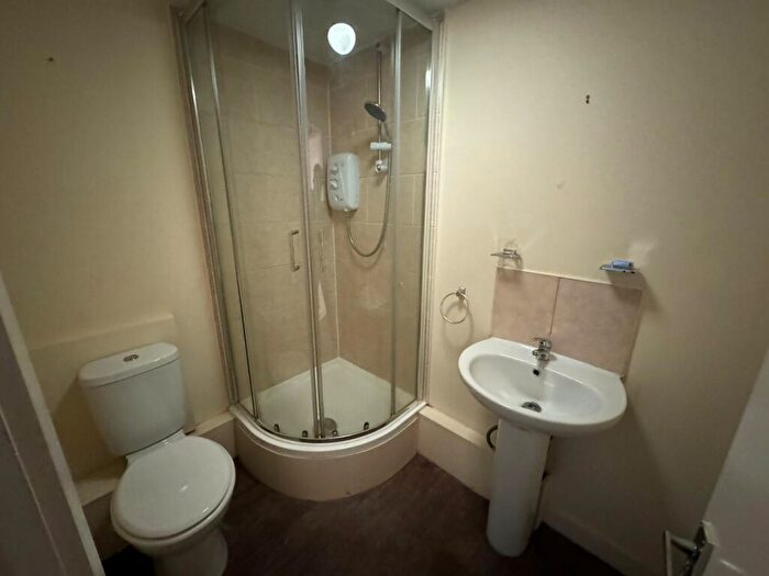 1 Bedroom Flat To Rent In Market Street, Tameside, SK14