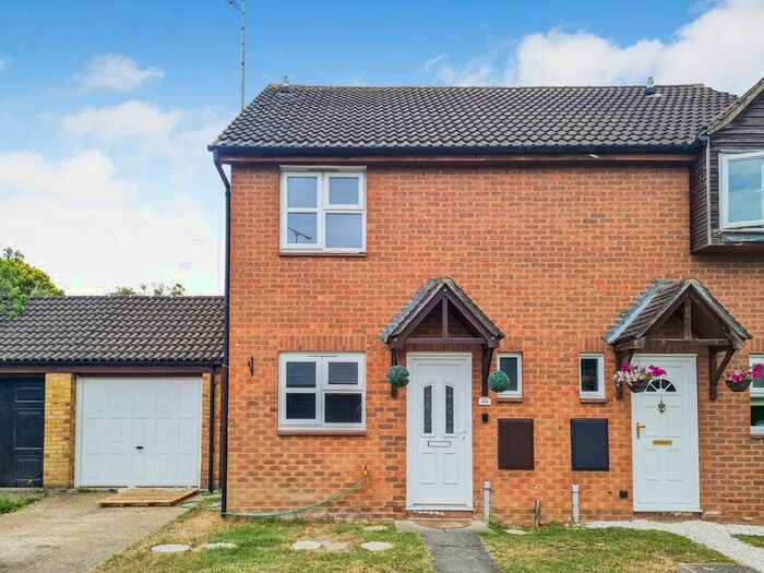 3 Bedroom Semi-Detached House To Rent In Roth Drive, Hutton, Brentwood, CM13