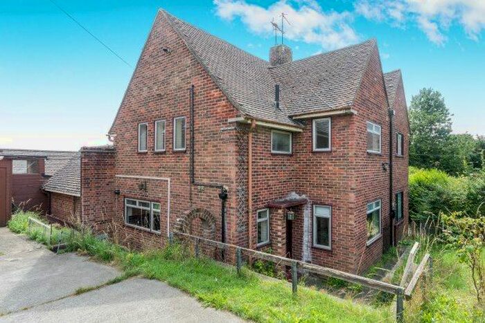 6 Bedroom Semi-Detached House To Rent In Stanmore Lane, Winchester, SO22