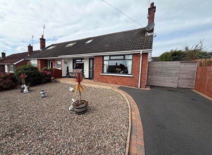 2 Bedroom Semi-Detached Bungalows For Sale In Bryansford Cliff, Bangor, BT20