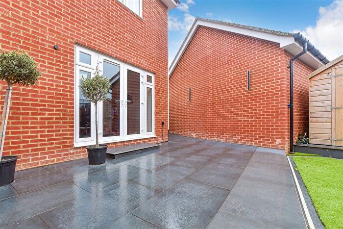 4 Bedroom Detached House For Sale In Swift Avenue, Finberry, Ashford, Kent, TN25