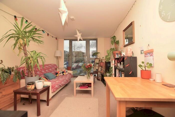 2 Bedroom Apartment To Rent In Armidale Place, Bristol, BS6