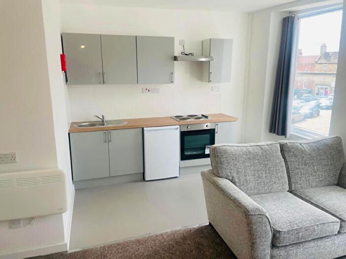 1 Bedroom Apartment To Rent In Market Place, Richmond, DL10