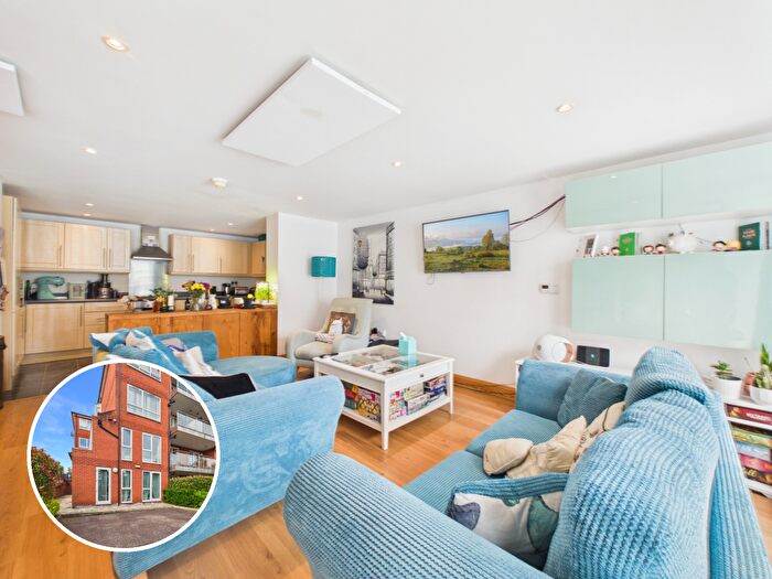 2 Bedroom Apartment For Sale In Garden Lodge Close, Littleover, DE23