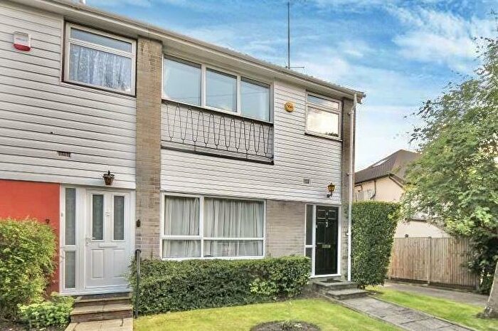 3 Bedroom End Of Terrace House To Rent In Ivy Walk, Northwood, HA6