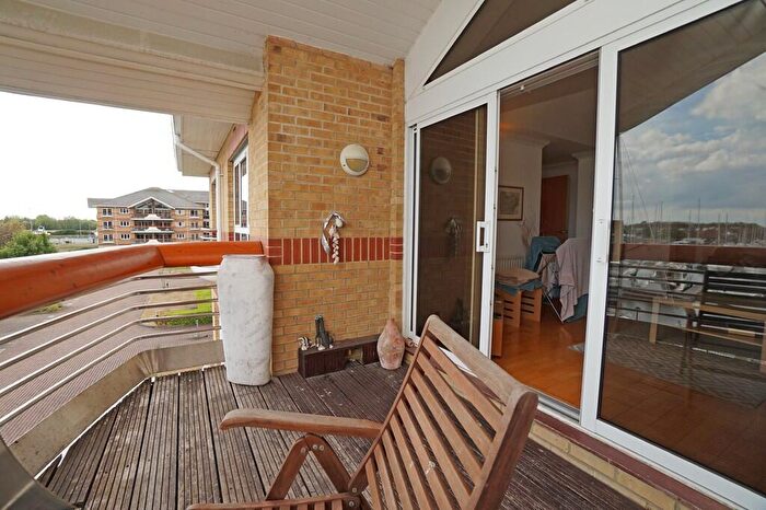 2 Bedroom Apartment To Rent In Sonata House, Lock Approach, Port Solent, PO6