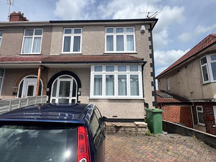 4 Bedroom Semi-Detached House To Rent In Ninth Avenue, Bristol, Gloucestershire, BS7