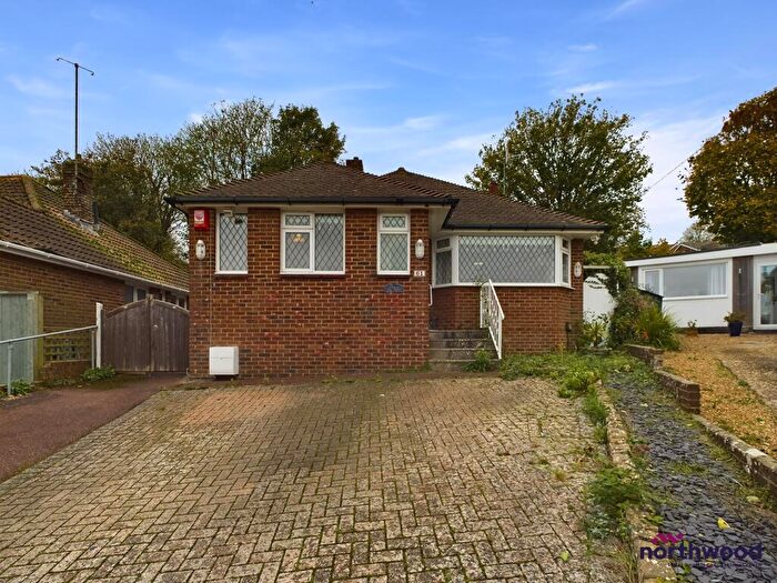 2 Bedroom Bungalow To Rent In Elvin Crescent, Rottingdean, Brighton And Hove, BN2