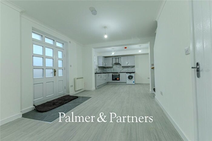 2 Bedroom Maisonette For Sale In Ship Launch Road, Ipswich, Suffolk, IP3