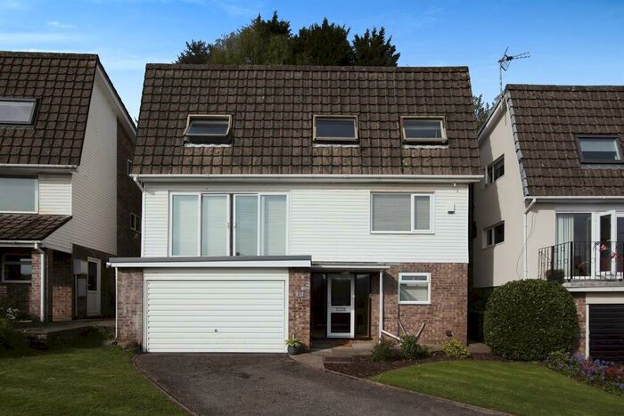 4 Bedroom Detached House For Sale In Royal Oak Close, Machen, Caerphilly, CF83