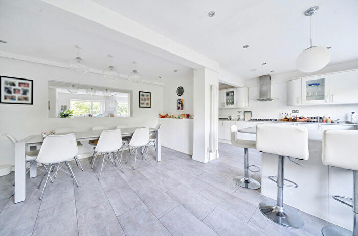 5 Bedroom Detached House For Sale In Grove Road, Godalming, Surrey, GU7