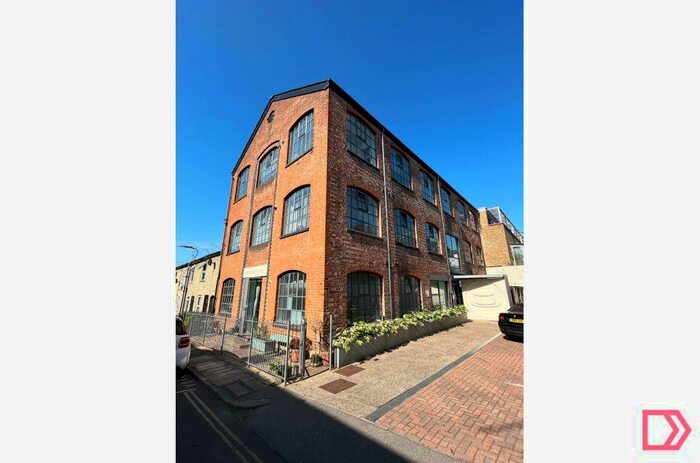 2 Bedroom Flat To Rent In The Old Hat Factory, Inkerman Street, St Albans, Hertfordshire, AL1
