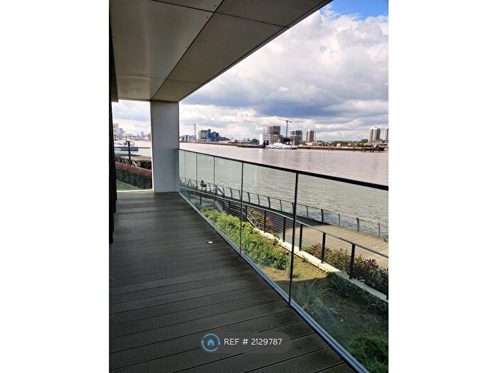 2 Bedroom Flat To Rent In Deveraux House, London, SE18