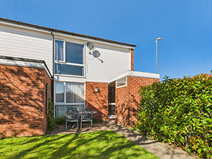 2 Bedroom End Of Terrace House For Sale In Shelley Road, Marlow, Buckinghamshire, SL7