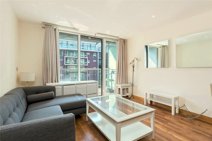 2 Bedroom Apartment To Rent In Eustace Building, Queenstown Road, London, SW11