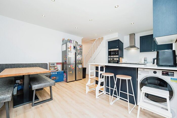 3 Bedroom Terraced House For Sale In Carnforth Gardens, Hornchurch, RM12
