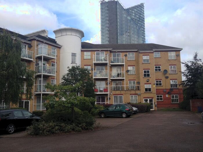 2 Bedroom Flat To Rent In Churchill Court Albert Road, Ilford, IG1