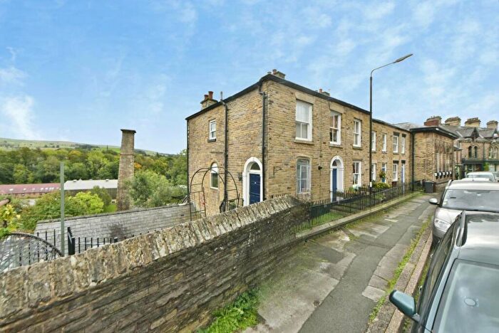 2 Bedroom End Of Terrace House For Sale In High Street, New Mills, High Peak, Derbyshire, SK22