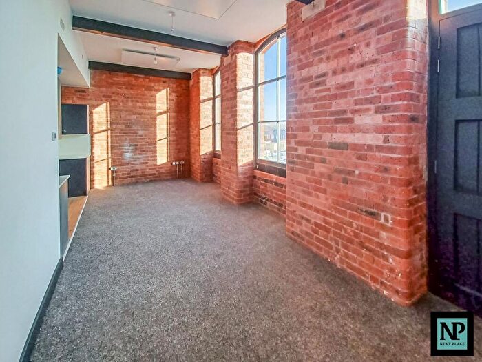 2 Bedroom Flat To Rent In Tolson Court, Tamworth, B78