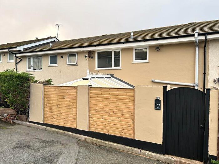 3 Bedroom Terraced House For Sale In Ffordd Fedwen, Colwyn Bay, LL29