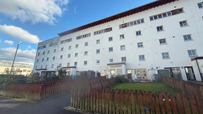 4 Bedroom House To Rent In Lochburn Gardens, Glasgow, G20
