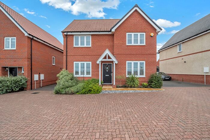 4 Bedroom Detached House For Sale In Redwood Drive, Bury St. Edmunds, IP32