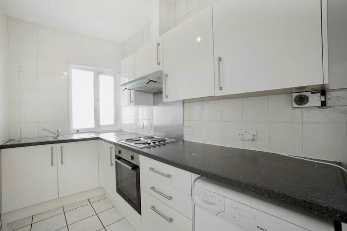 2 Bedroom Flat To Rent In Upper Lewes Road, Brighton, BN2