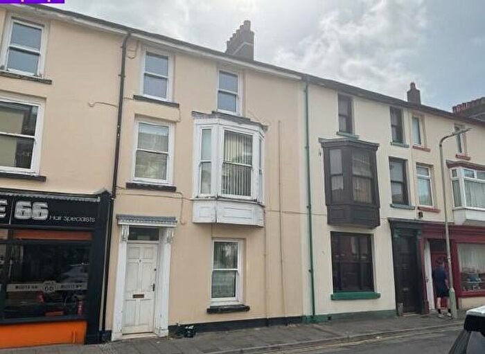 1 Bedroom Flat To Rent In Whitcombe Street, CF44