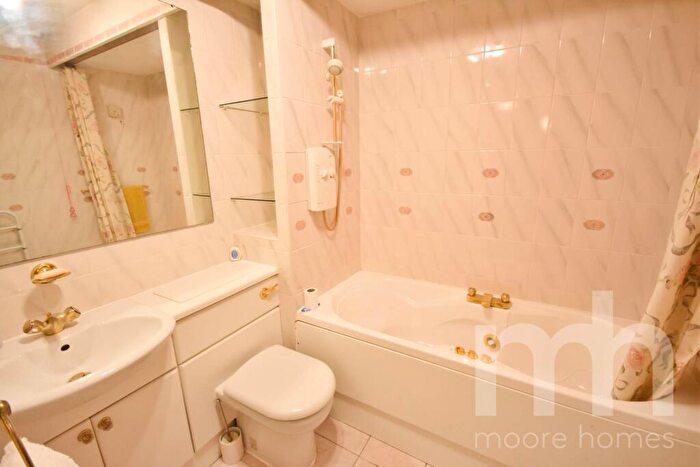2 Bedroom Apartment For Sale In Woburn Court, Poynton, SK12