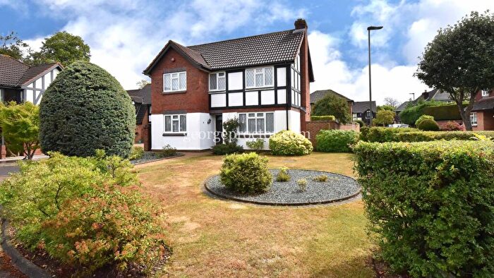 4 Bedroom Detached House For Sale In Westcott Close, Bickley, BR1