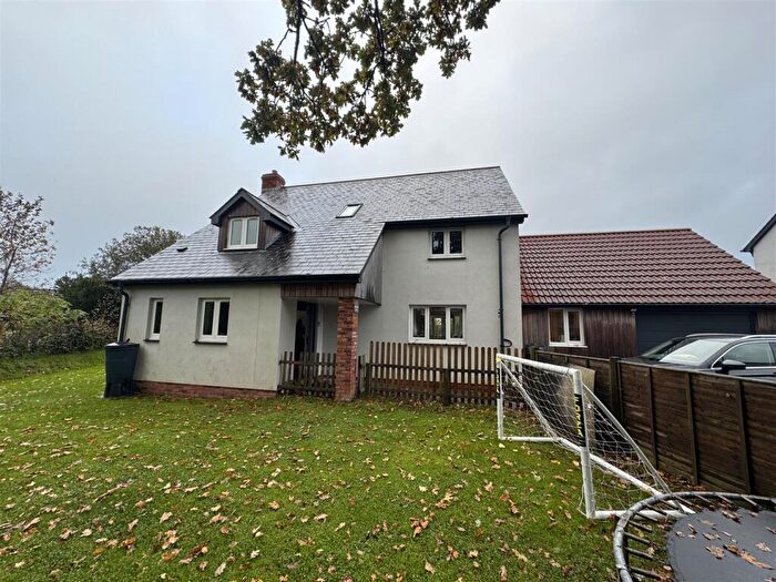 3 Bedroom House To Rent In Chawleigh, EX18