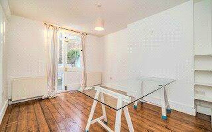 2 Bedroom Apartment To Rent In College Road, London, NW10