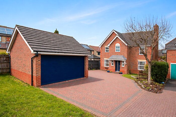 4 Bedroom Detached House For Sale In Carnweather Court, Tattenhoe, Milton Keynes, MK4