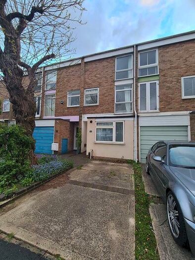 5 Bedroom Terraced House To Rent In Harefields, North Oxford, OX2