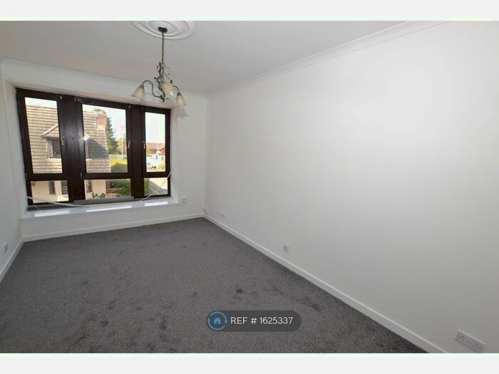 2 Bedroom Flat To Rent In Wellgate Street, Larkhall, ML9