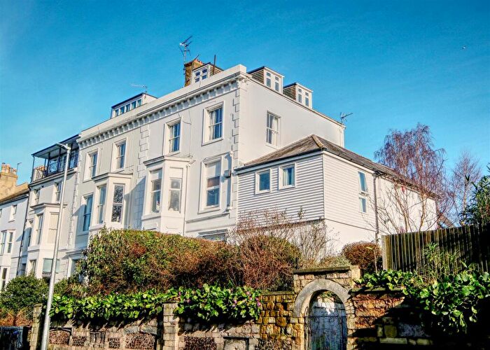 1 Bedroom Flat To Rent In Old Dover Road, Canterbury, CT1