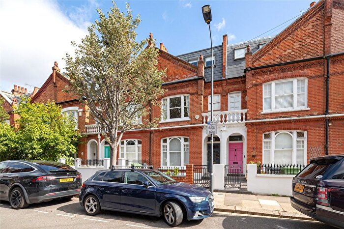4 Bedroom Terraced House For Sale In Acfold Road, Parsons Green, London, SW6