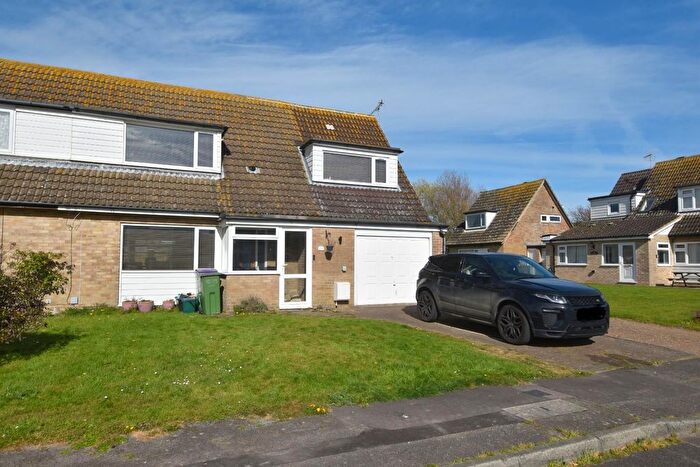 4 Bedroom Semi-Detached House For Sale In Tartane Lane, Romney Marsh, Dymchurch, TN29