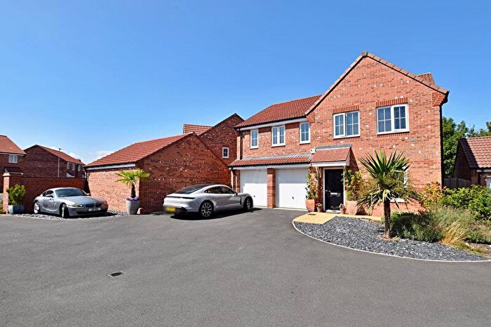 5 Bedroom Detached House For Sale In Jean Revill Close, Saxilby, Lincoln, LN1