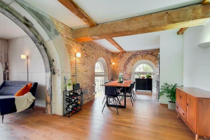 2 Bedroom Flat To Rent In Building, Woolwich, London, SE18