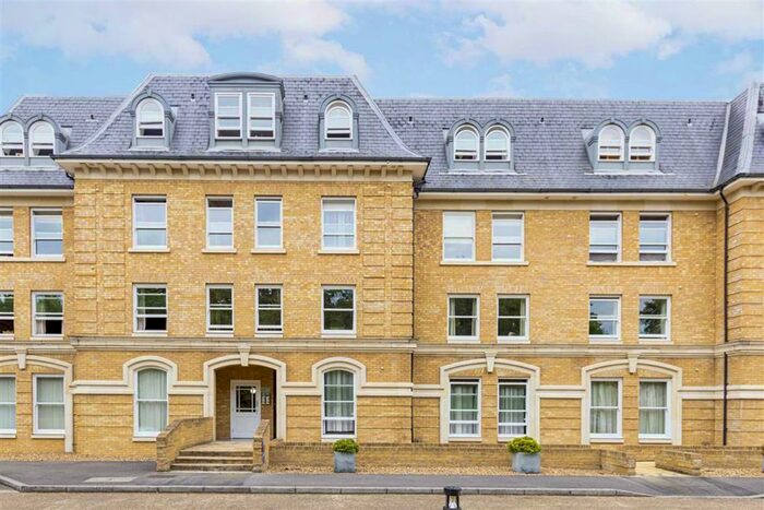 1 Bedroom Flat To Rent In Langdon Park, Teddington, TW11